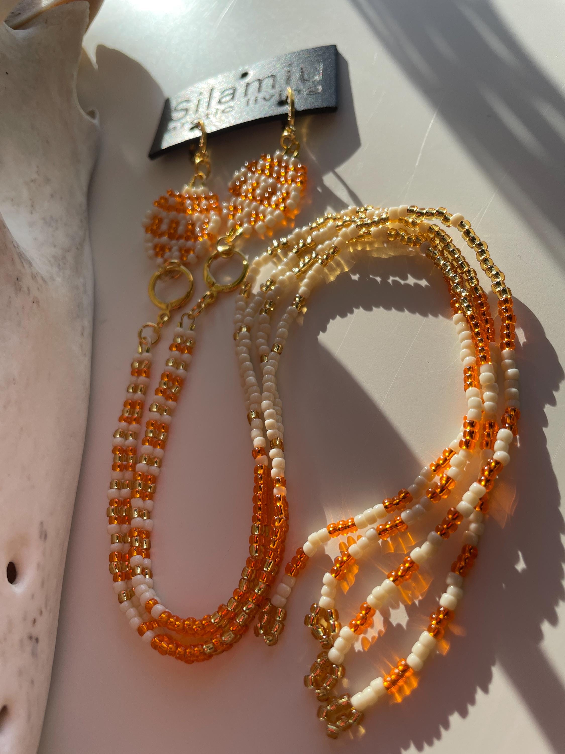Sun Threads with Tunniit