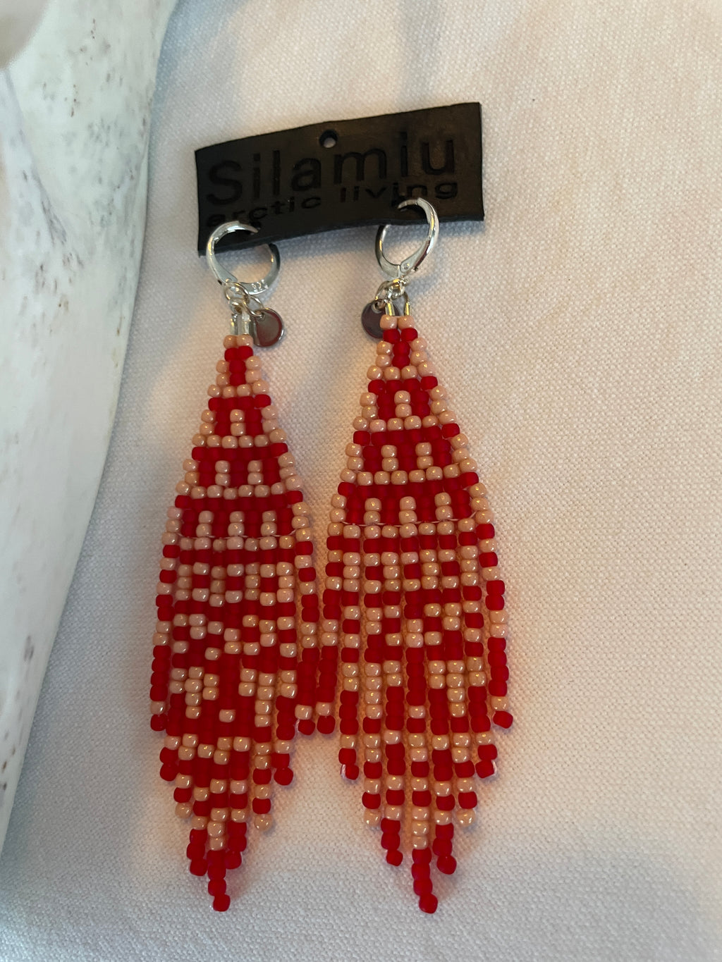 Kakiatoos, red and beige