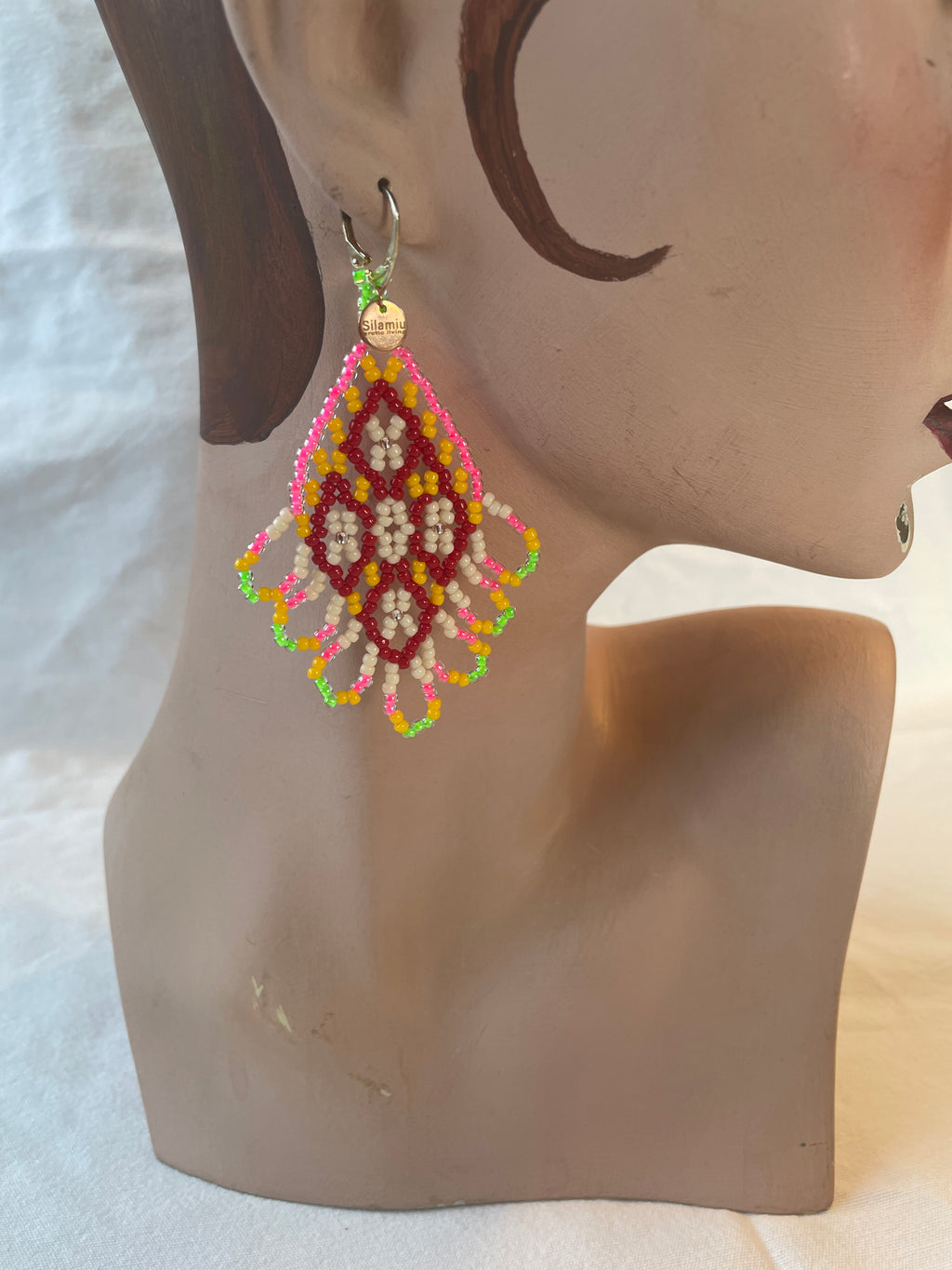 Nuilarmiut, pink and yellow