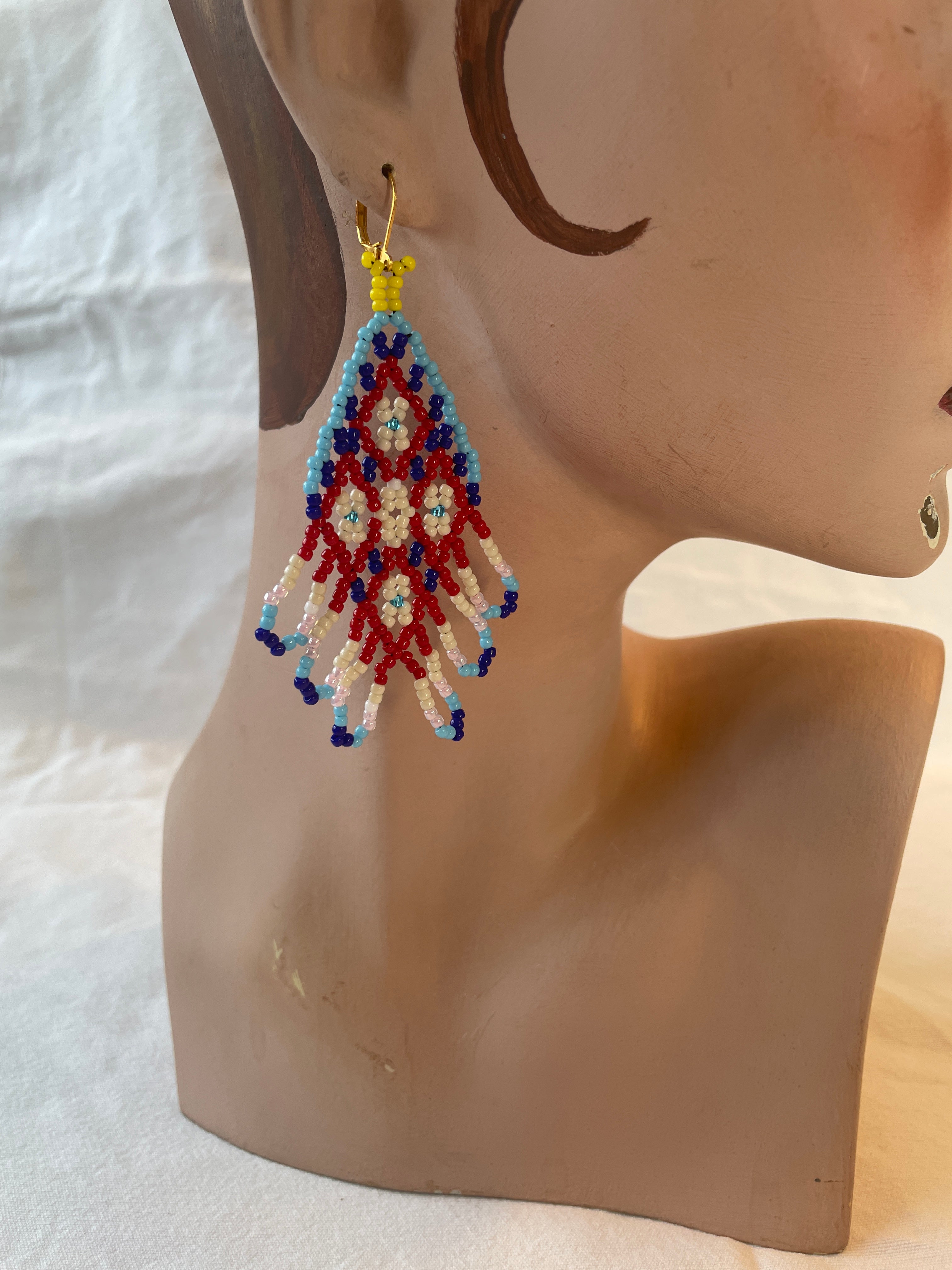 Nuilarmiut, red and blue