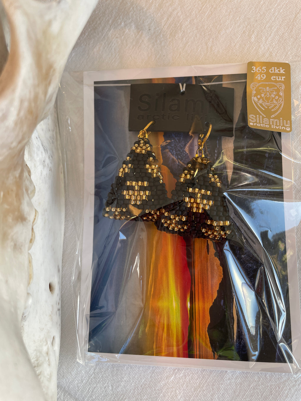 Arctic Ulo hoops, black and gold