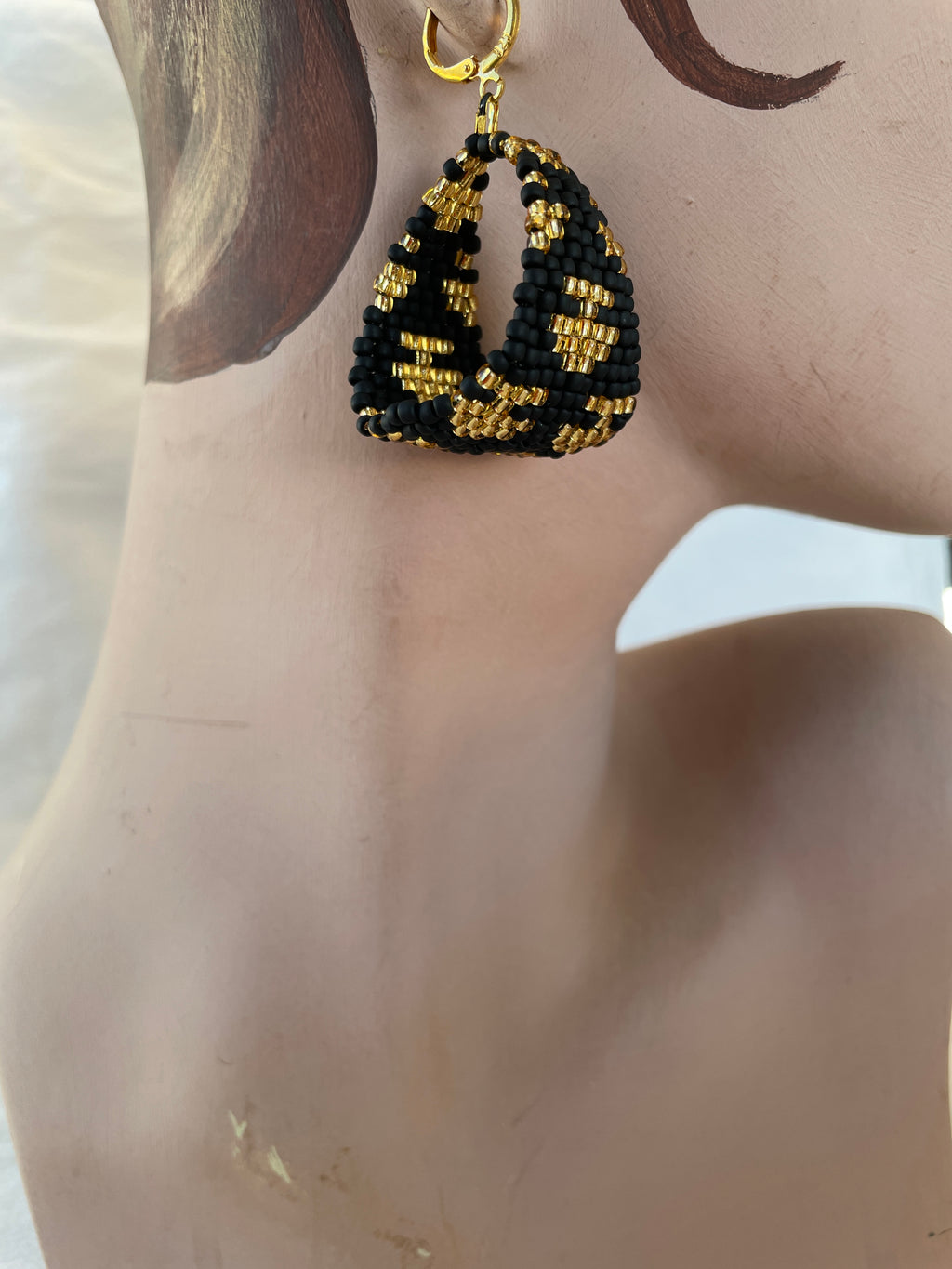 Arctic Ulo hoops, black and gold